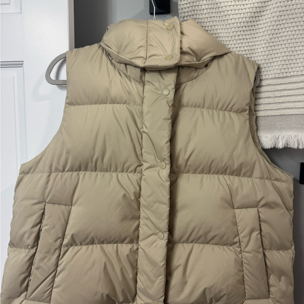 Lululemon Wunder Puff Cropped Vest